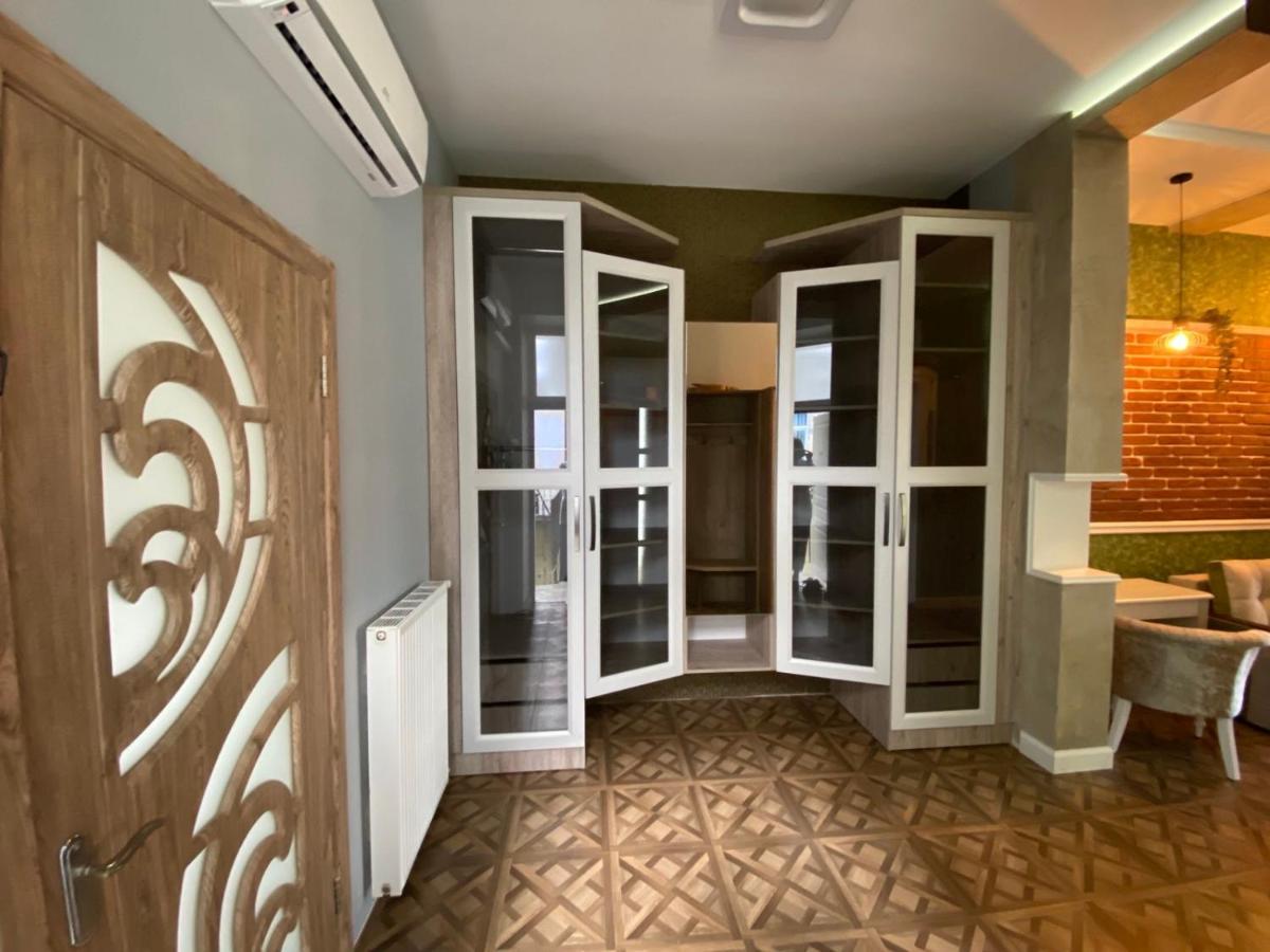 Apartment On Balabana Street Lviv Exterior foto