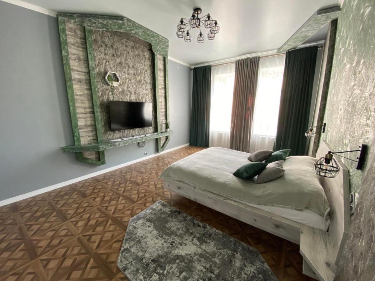 Apartment On Balabana Street Lviv Exterior foto